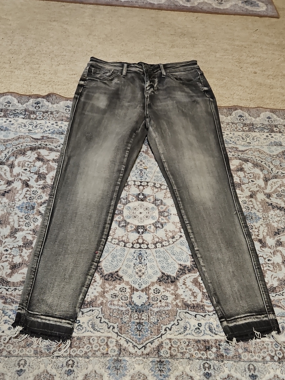 Judy Blue Grey Washed Skinny Jeans with Frayed Hem